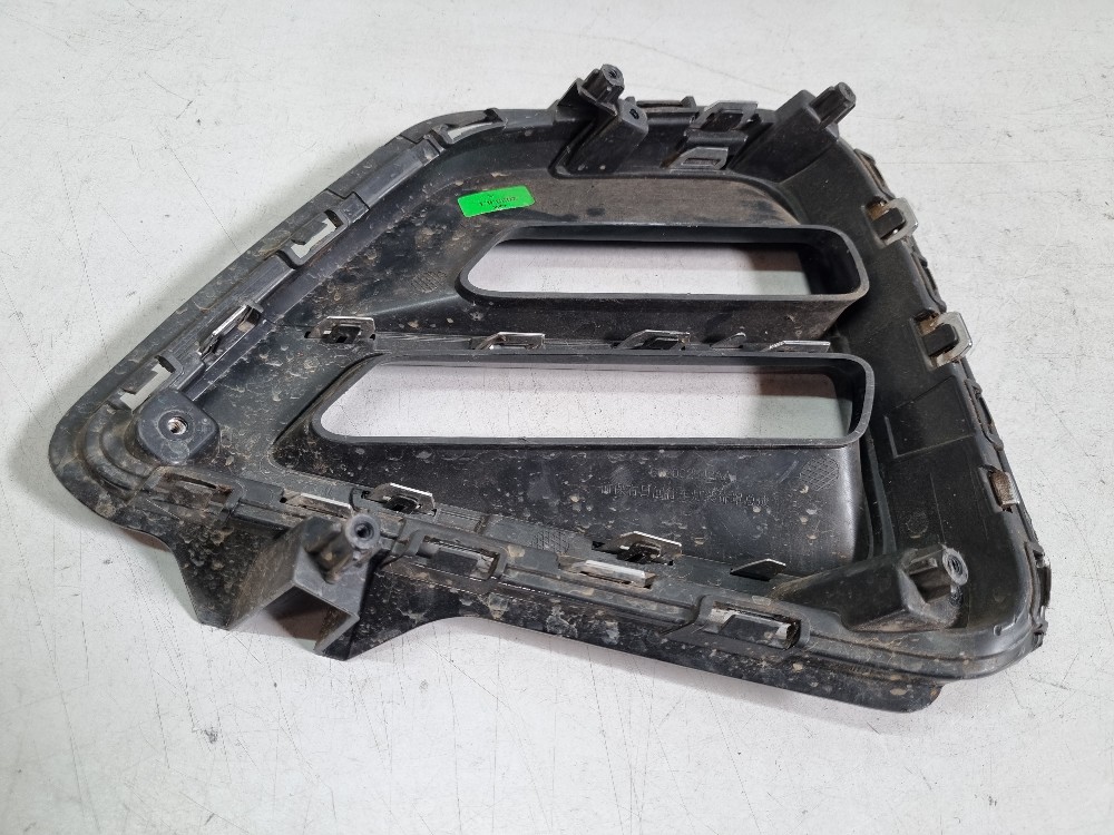 Moldura Farol De Milha Dir. Chery Tiggo 5x 2022/2024 Usado Direito 3