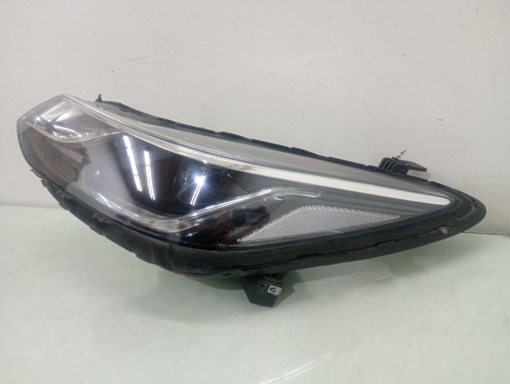 Farol Esquerdo Com Led Chevrolet Cruze 2017/2022 Recuperado 3