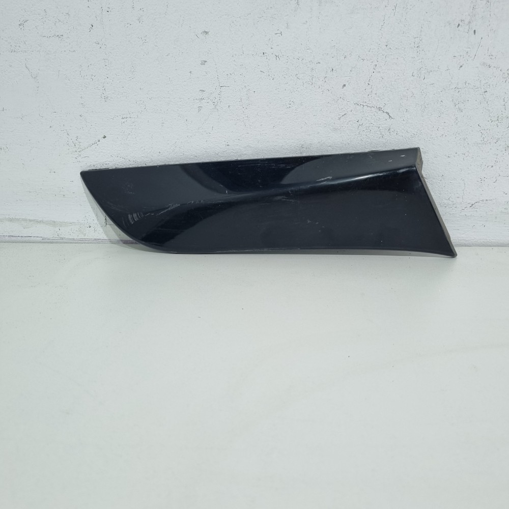 Moldura Superior Esquerda Tampa Tras Jeep Compass 2017/2020 Preto