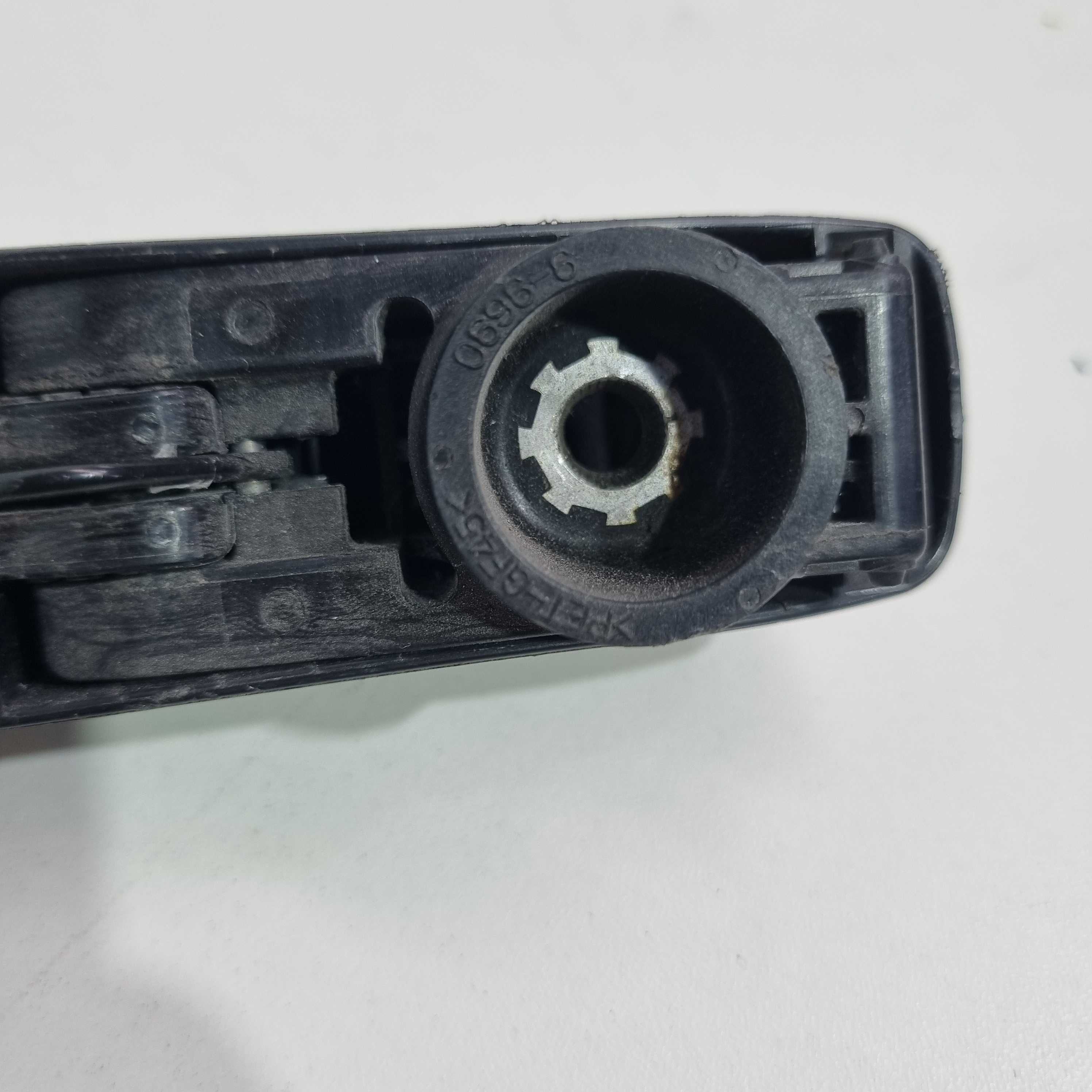 Braço Do Limpador Traseiro Jeep Compass Modelos 2017/2020 5