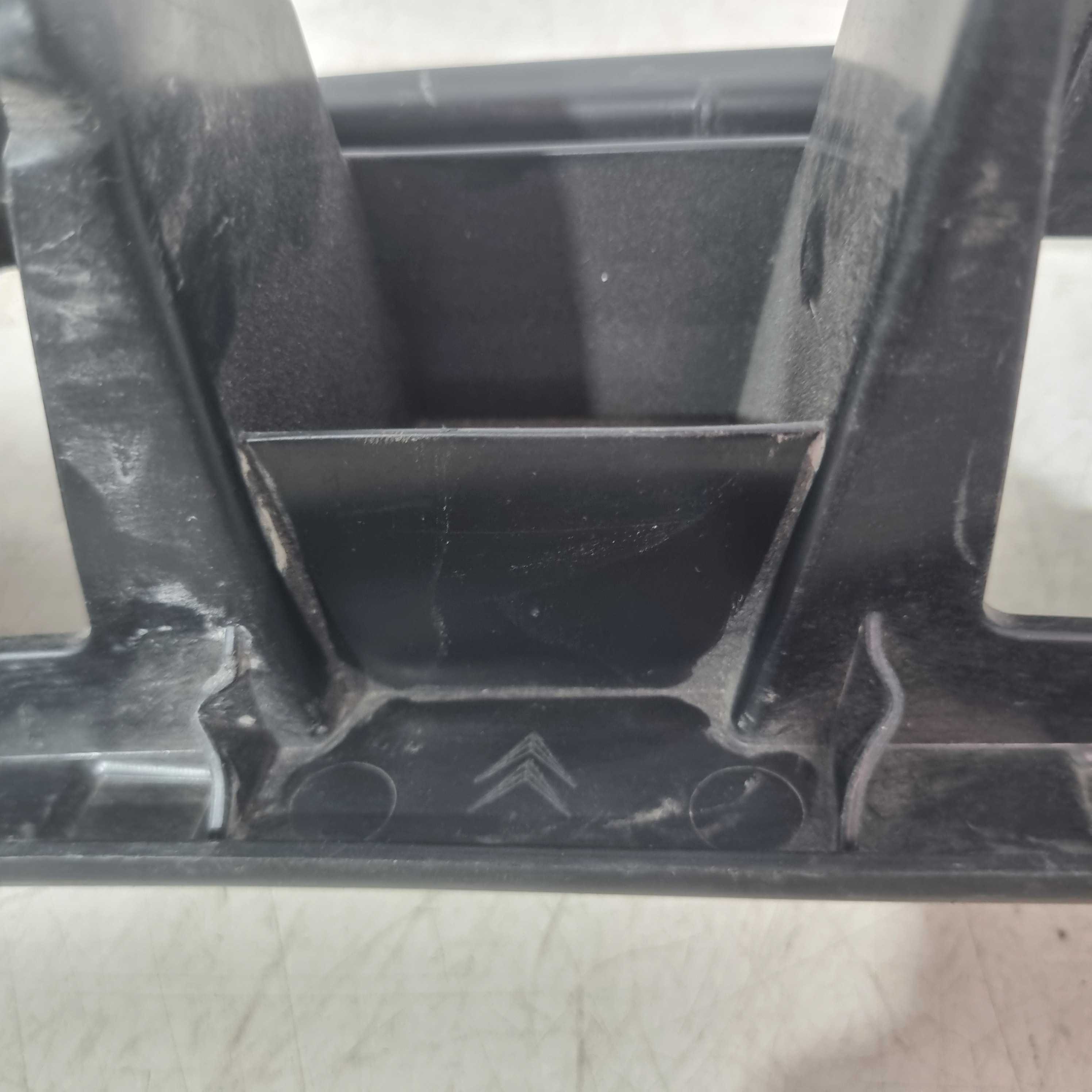 Suporte Do Parachoque Traseiro Citroën C4 Modelos 2016/2019 5