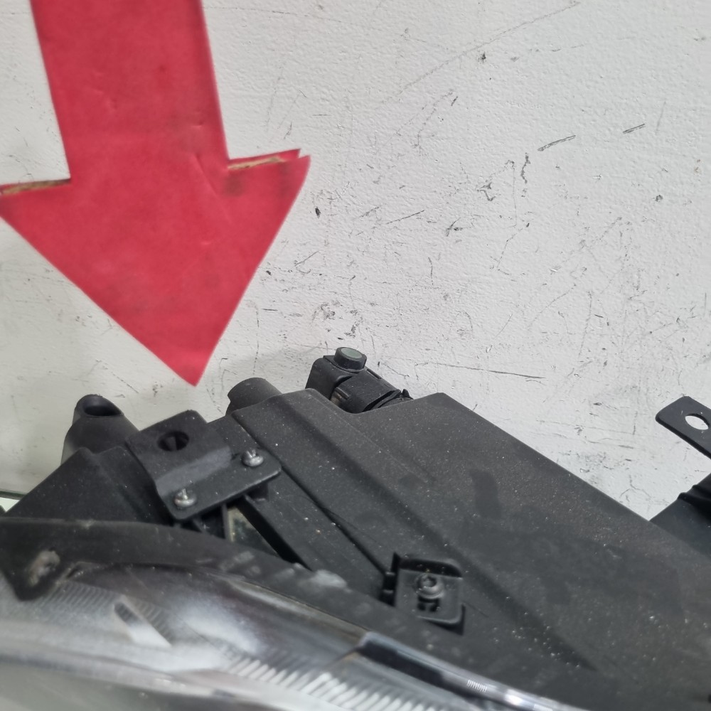 Farol Dianteiro Direito Volkswagen Polo Tracker 2023/2025 Direito/passageiro 3