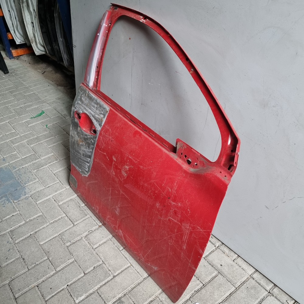 Porta Dianteira Do Lado Direito Peugeot 208 2013/2019 Dianteira 2