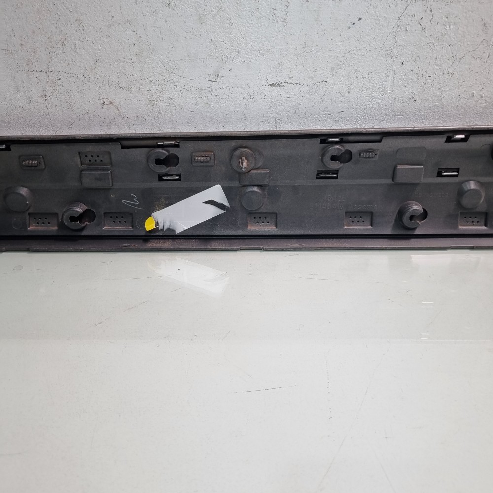 Friso Da Porta Dianteira Direita Volvo Xc90 2016/2019 Cinza 3