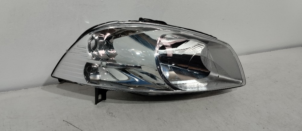 Farol Direito Simples Fiat Strada Working 2013/19 Recuperado Direito/passageiro 2