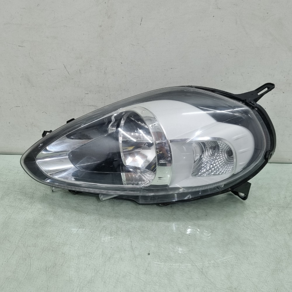 Farol Do Lado Esquerdo Fiat Punto Modelos 2013/2016 – Esquerdo/motorista 1