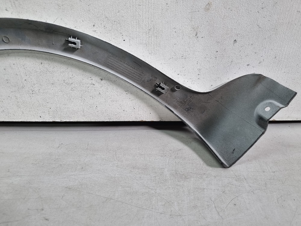 Moldura Traseira Esq. Lat.  Corsa Hatch 2005/2010 Recuperado 4