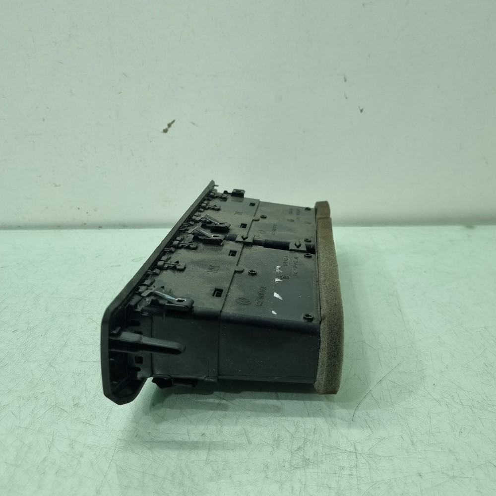 Difusor De Ar Esquerdo Volkswagen Polo Modelos 2017/2022 2