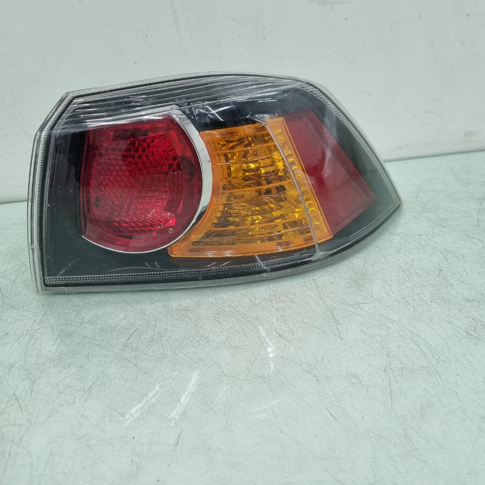 Lanterna Lado Direito Mitsubishi Motors 2010/2016 Recuperado Direito/passageiro 1