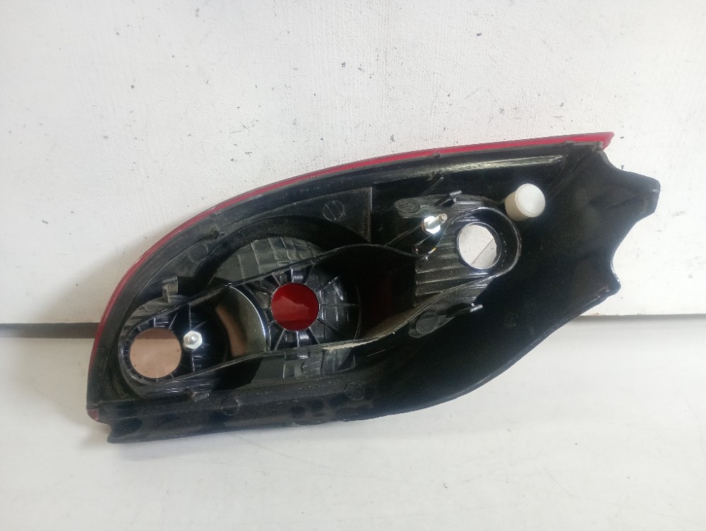 Lanterna Direita Chevrolet  Celta 2007/2016 Direito/passageiro 6