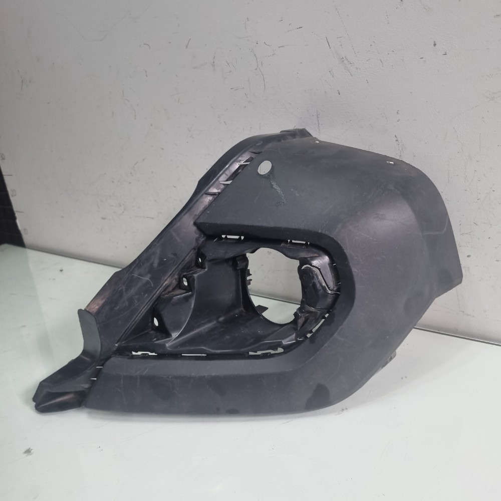 Moldura Farol de Milha Direito Renault Duster 2020–2024 5