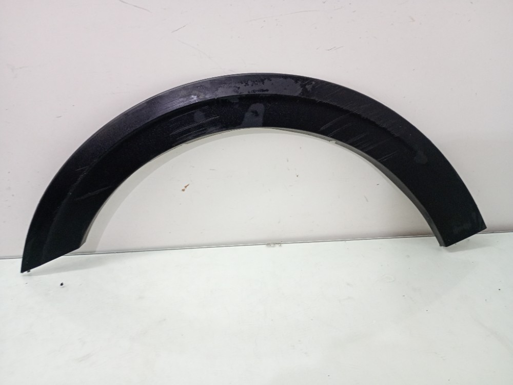 Moldura Paralama Traseira Direita Vw Saveiro Cross 2009/2012 4