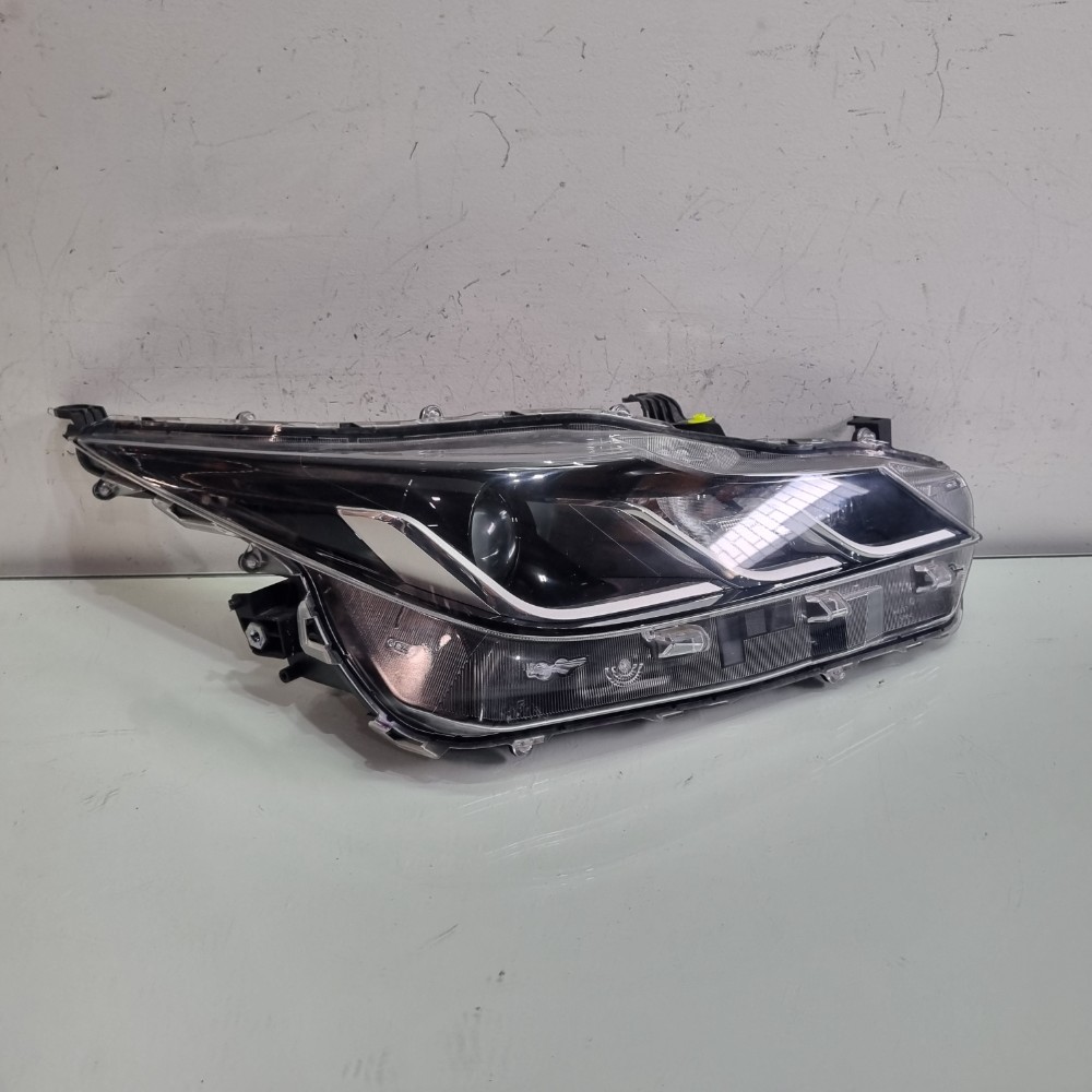 Farol Dianteiro Direito Toyota Corolla 2021 2022 2023 Direito/passageiro 1