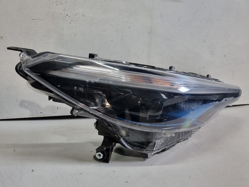 Farol Direito Friso Azul Corolla Cross 2022/2024 Recuperado. Direito/passageiro 2