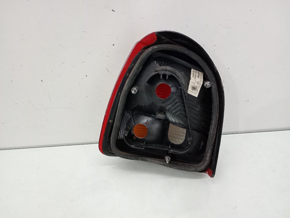 Lanterna Direita Volkswagen Gol Bola 1995/1999 Recuperada Direito/passageiro 2