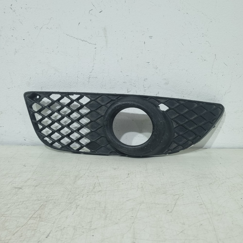 Moldura Farol De Milha Esquerdo Mitsubishi Lancer 2011/2015 Preto Esquerdo