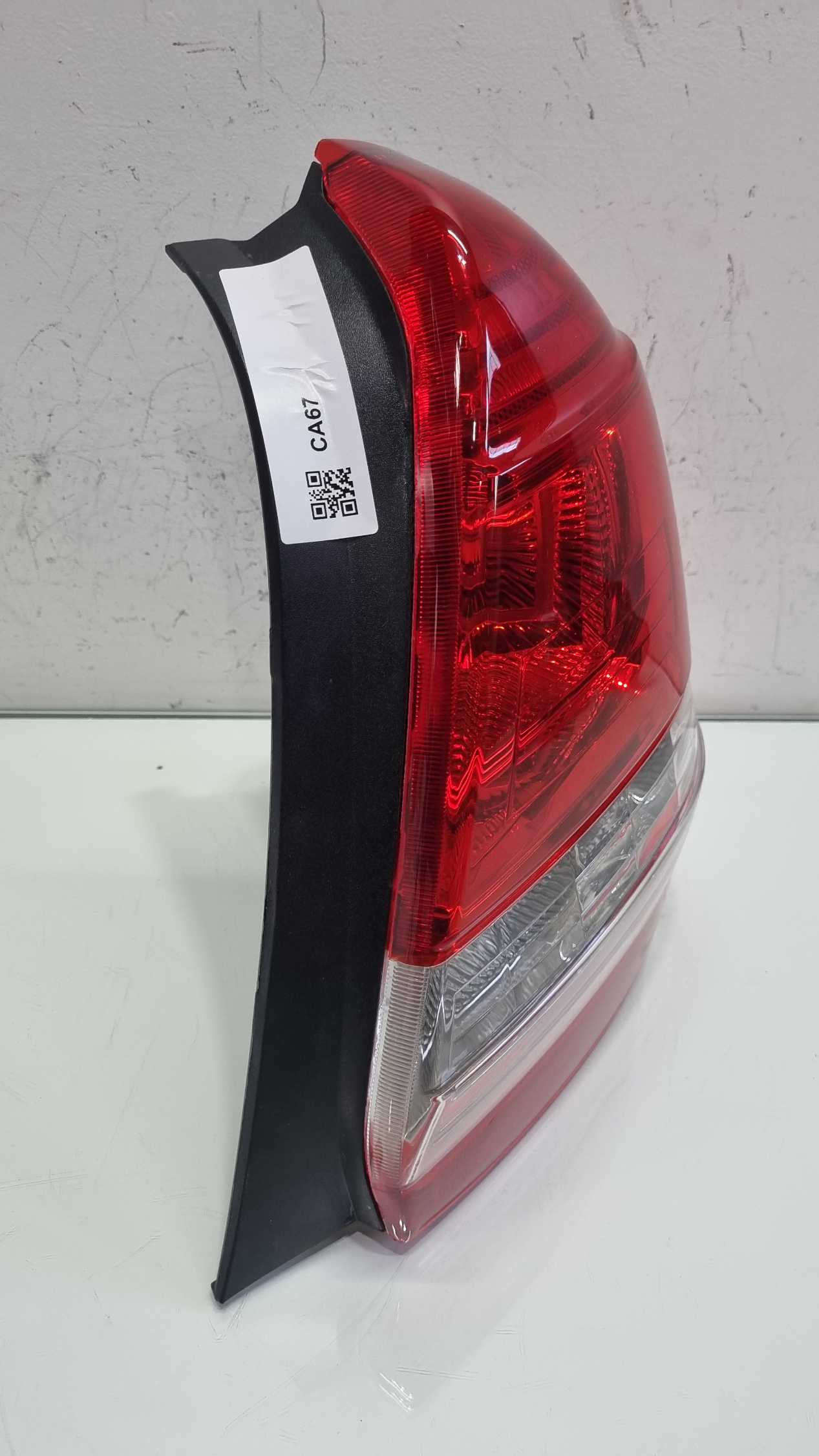 Lanterna lado direito Toyota Etios Sedan  modelo 2013/2018 3