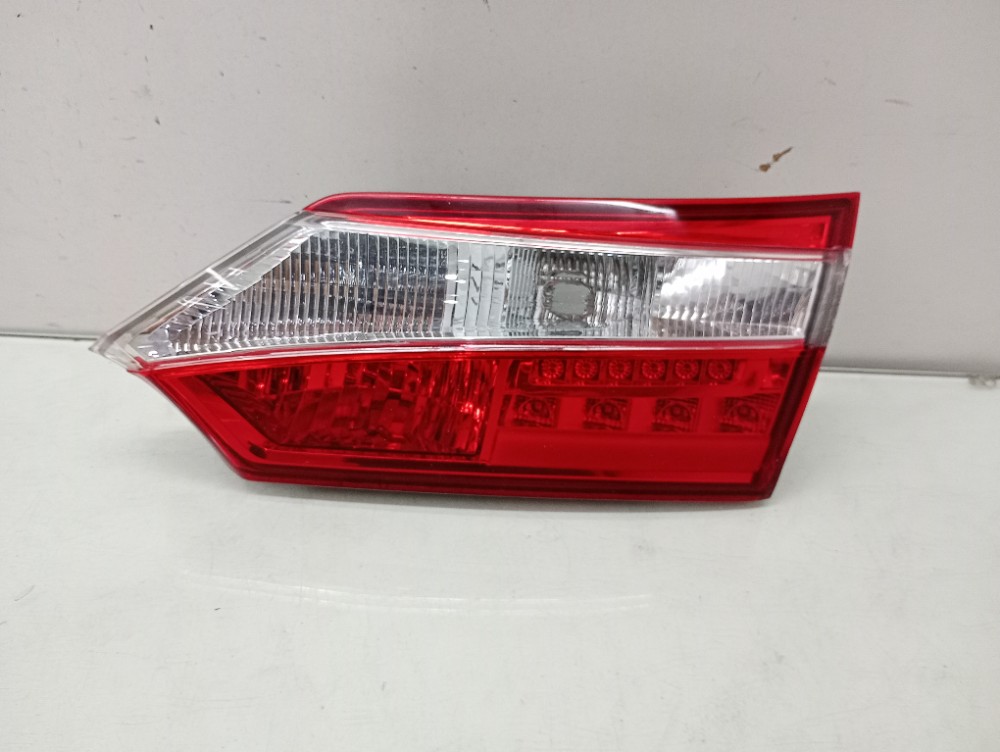 Lanterna Esquerda Da Tampa Corolla 2015 2016 Original 2