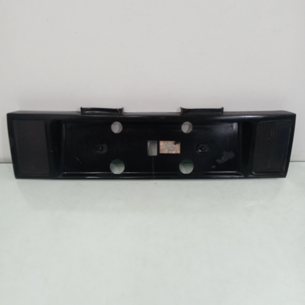Moldura Da Placa Traseira Volkswagen Apollo 1990 à 1992 1