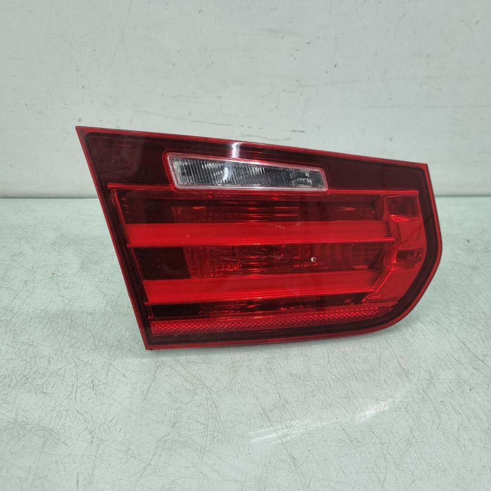 Lanterna Da Tampa Esquerda BMW 320I 2013 à 2015
