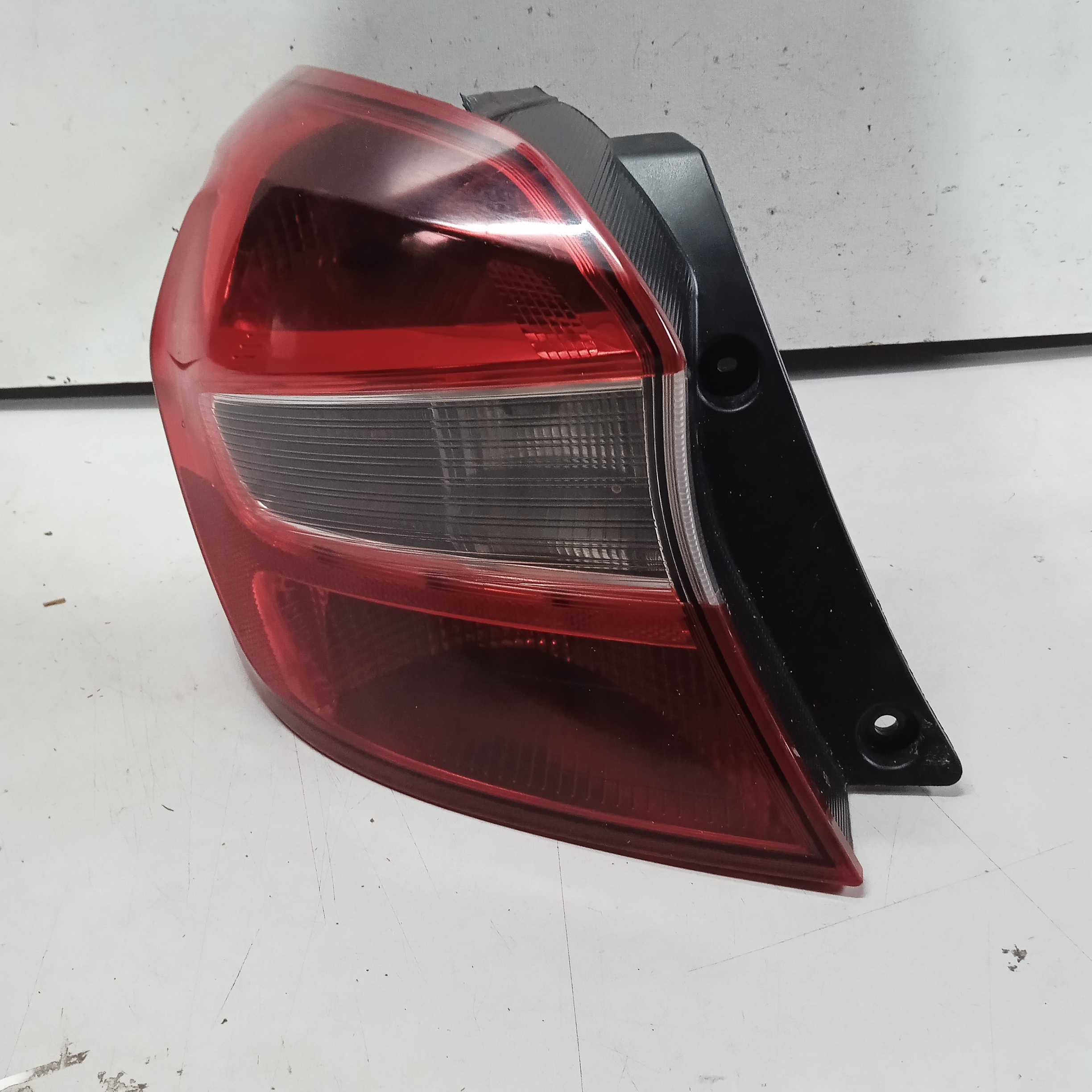 Lanterna Traseira Ford Ka Hatch Ano 2015 / 2018 Recuperada 1