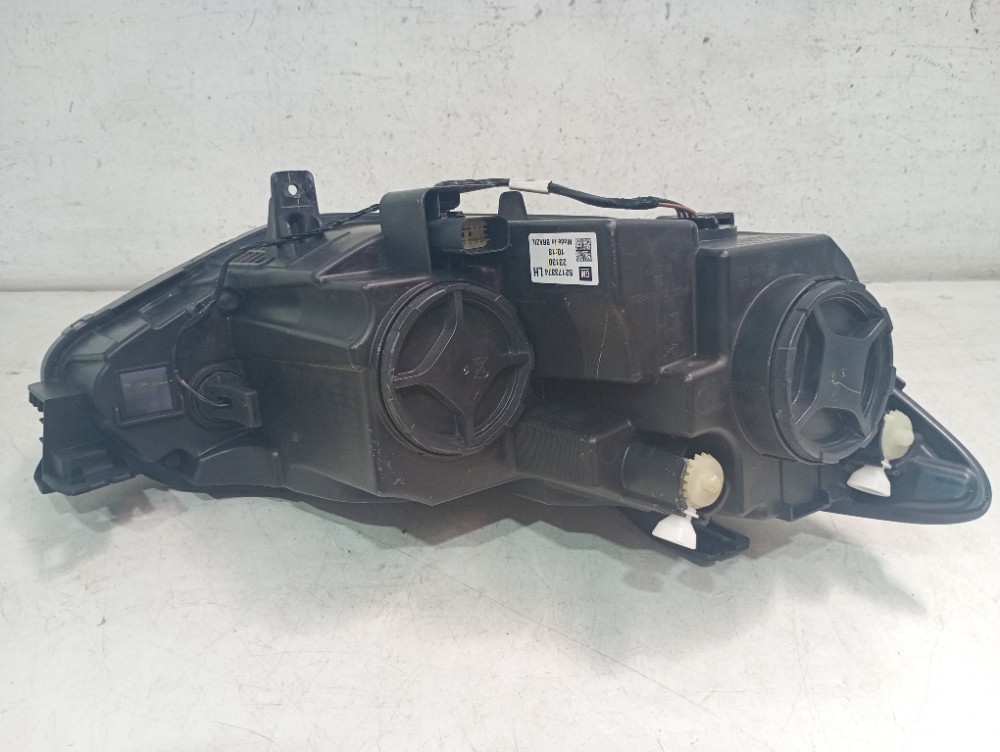 Farol Dianteiro Esquerdo Chevrolet Tracker 2020/2023 Esquerdo/motorista 5