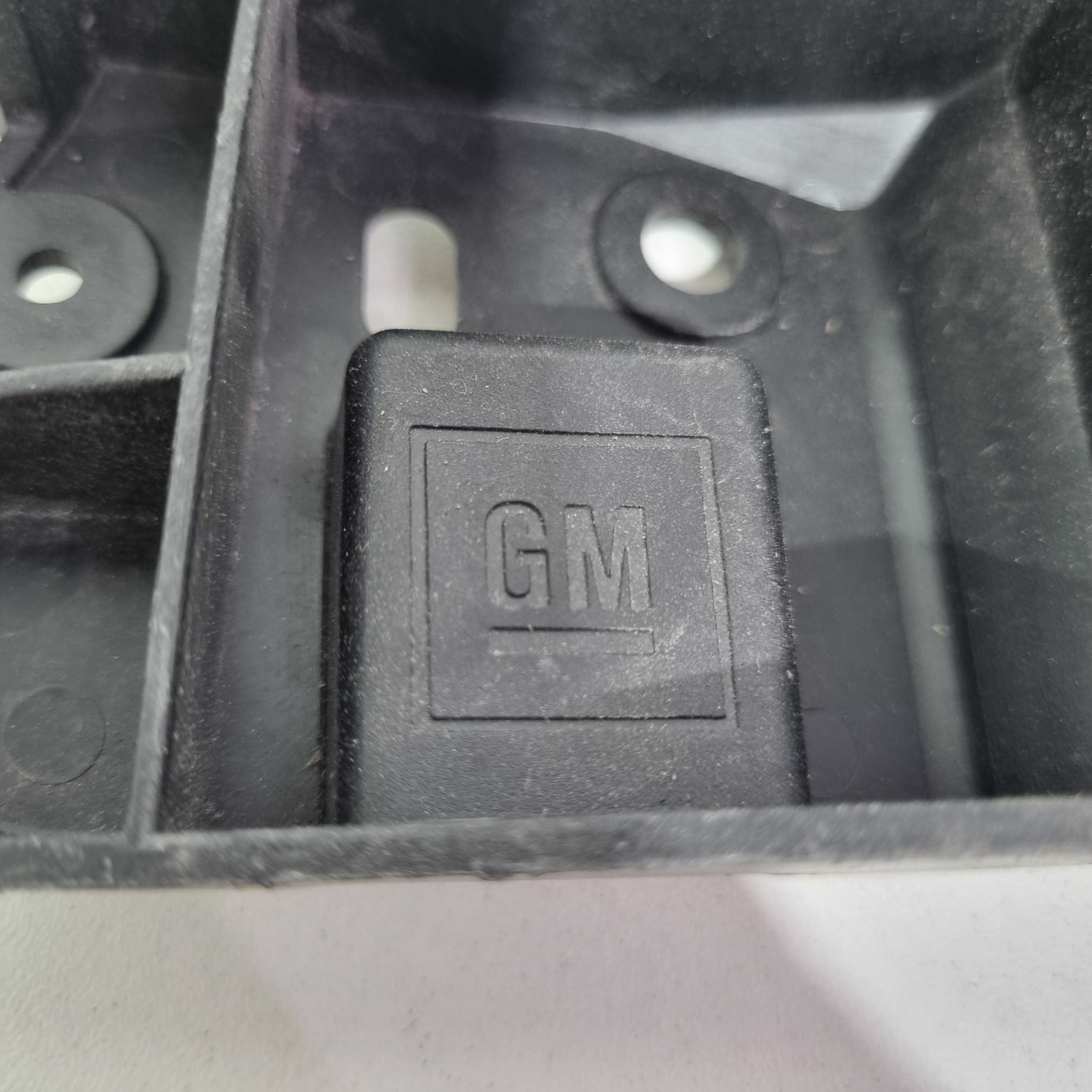 Guia Esquerda Parachoque Dianteiro Chevrolet Spin 2013/2018 6