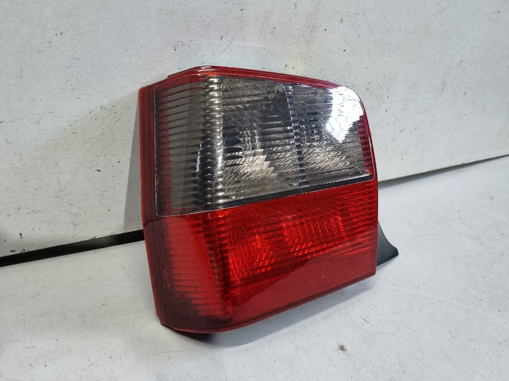 Lanterna Esquerda Fume Fiat Uno Fire 2005/2010 Importada Ori Esquerdo/motorista 2
