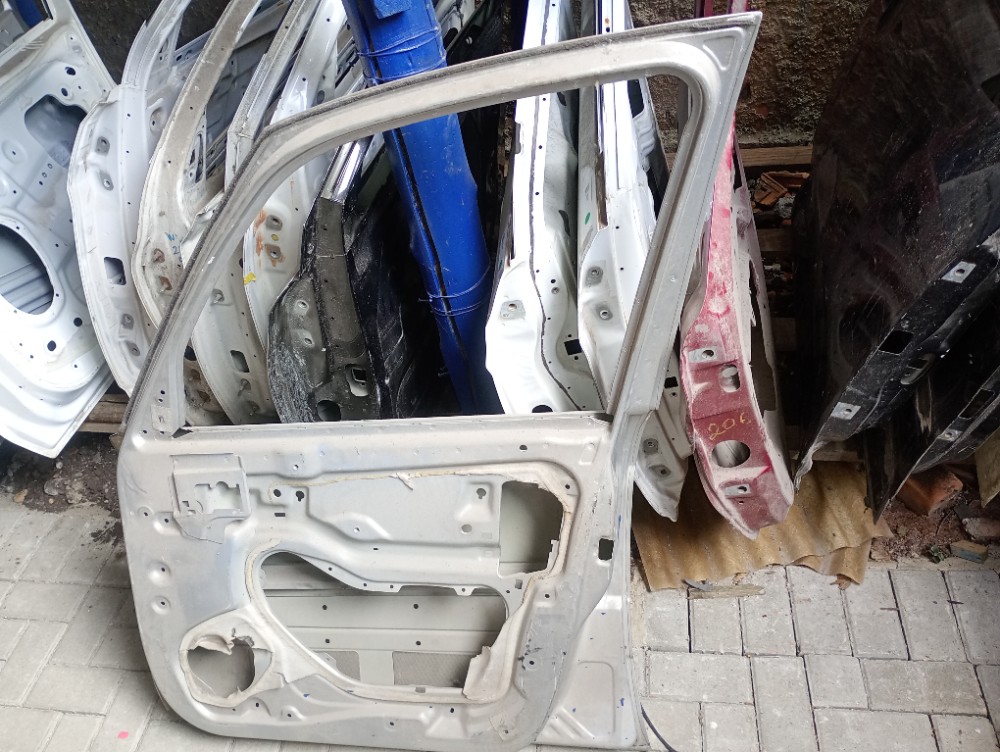 Porta Dianteira Direita Citroen Picasso 2003/2008 Recuperada 2