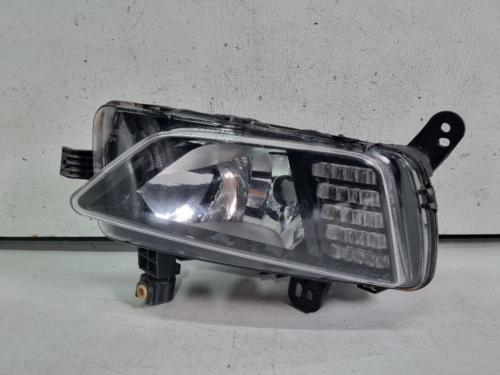 Farol De Milha Esquerdo Volkswagen Polo 2017/2022 Recuperado 1