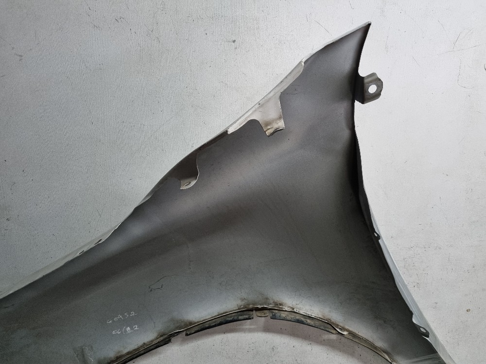 Paralama Direito Toyota Hilux 2016 2017 2018 2019 20 21 2022 7