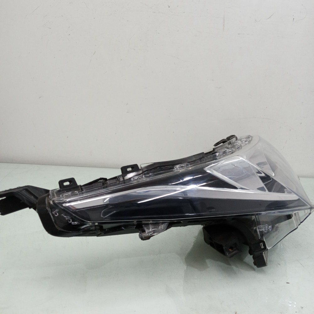 Farol Lado Direito Toyota Corolla 2015/2021 Recuperado 3