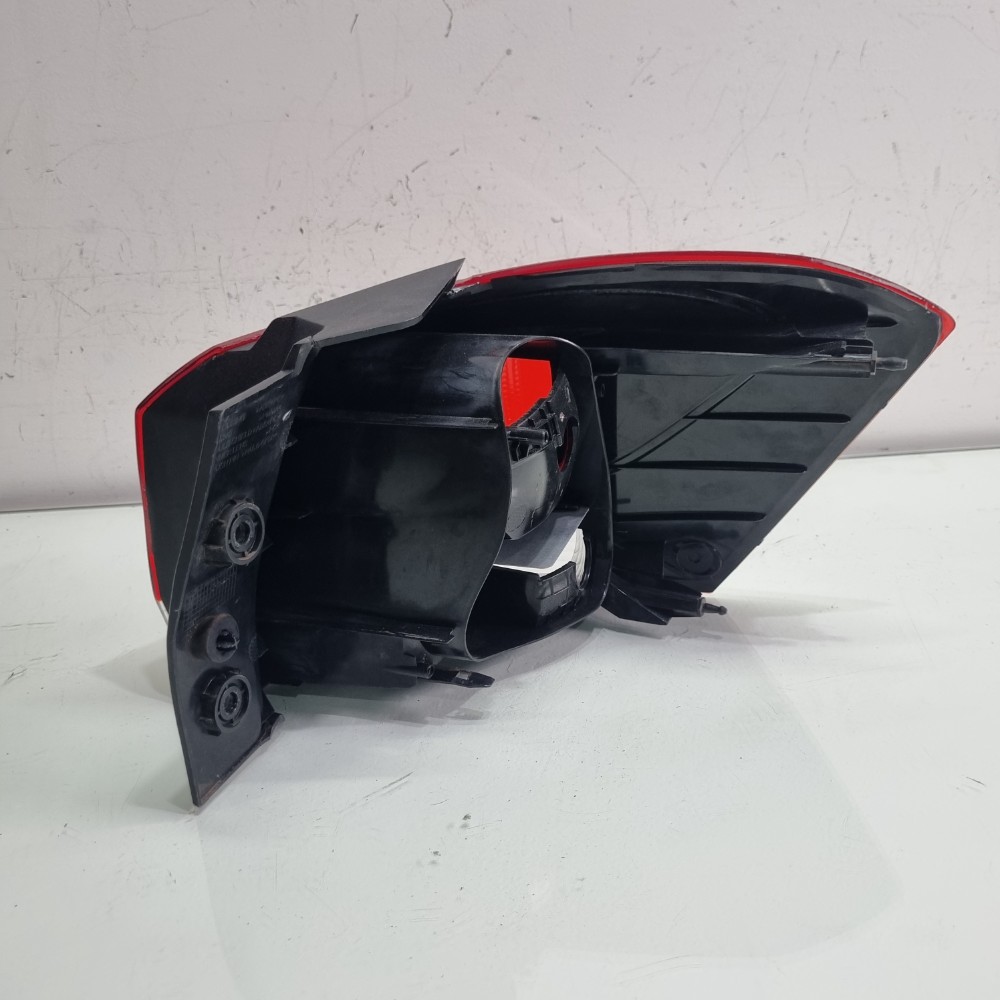Lanterna Do Lado Esquerdo Chevrolet Spin Modelos 2018/2022 Esquerdo/motorista 6