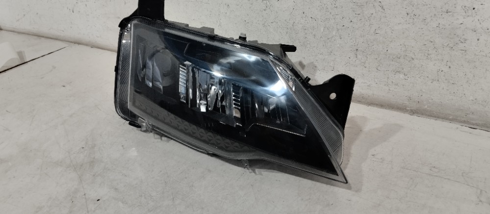 Farol Inferior Direito Full Led Kardian 5