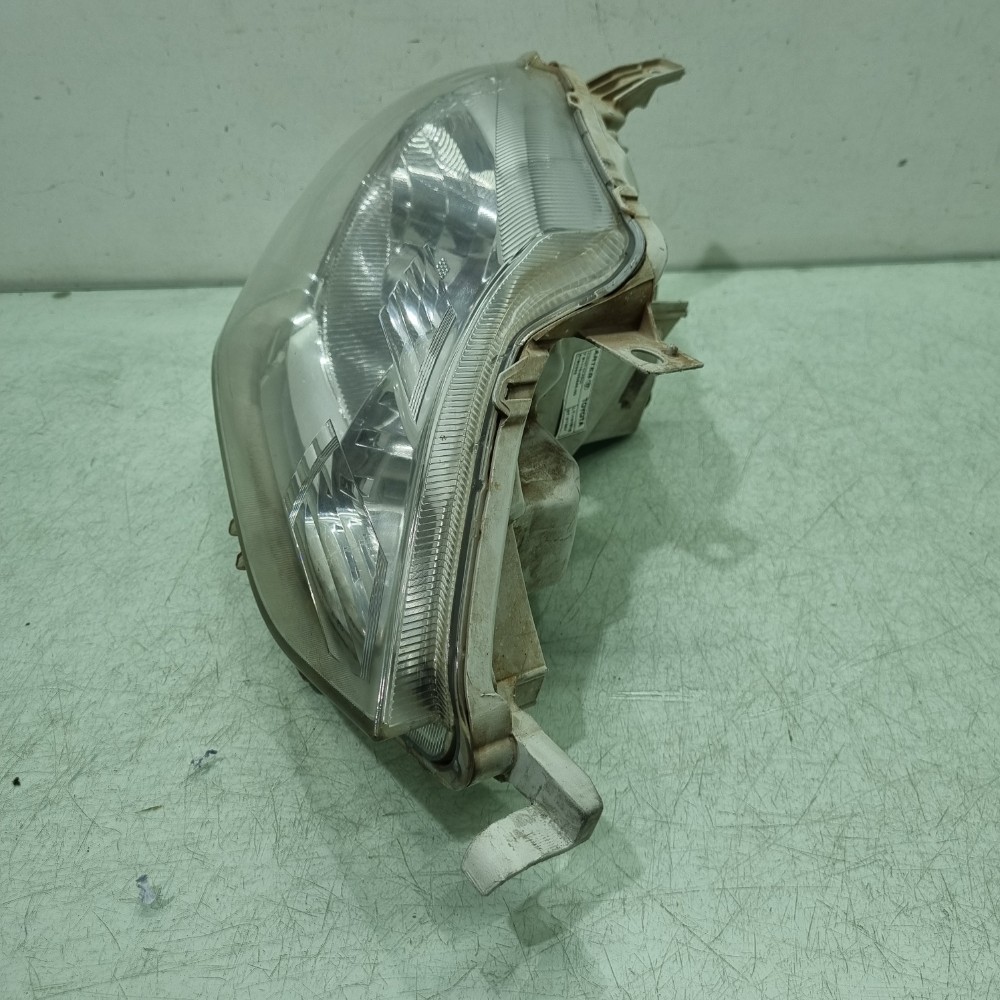 Farol Do Lado Direito Toyota Etios Modelos 2013/2016 Direito/passageiro 2