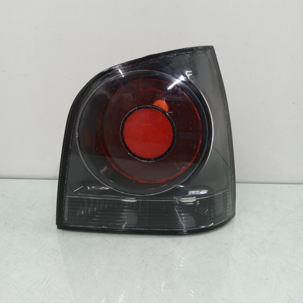 Lanterna Do Lado Direito Volkswagen Polo Hatch 2007/2016 Direito/passageiro 1
