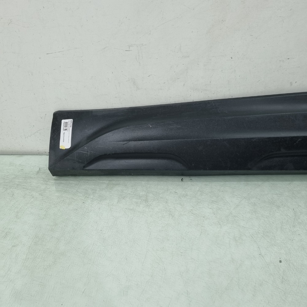 Moldura Porta Dianteira Esquerda Volkswagen Taos 2021/2024 2