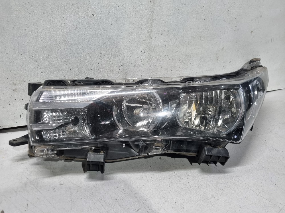 Farol Lado Esquerdo Do Toyota Corolla 2015 / 2018 Recon Esquerdo/motorista 2