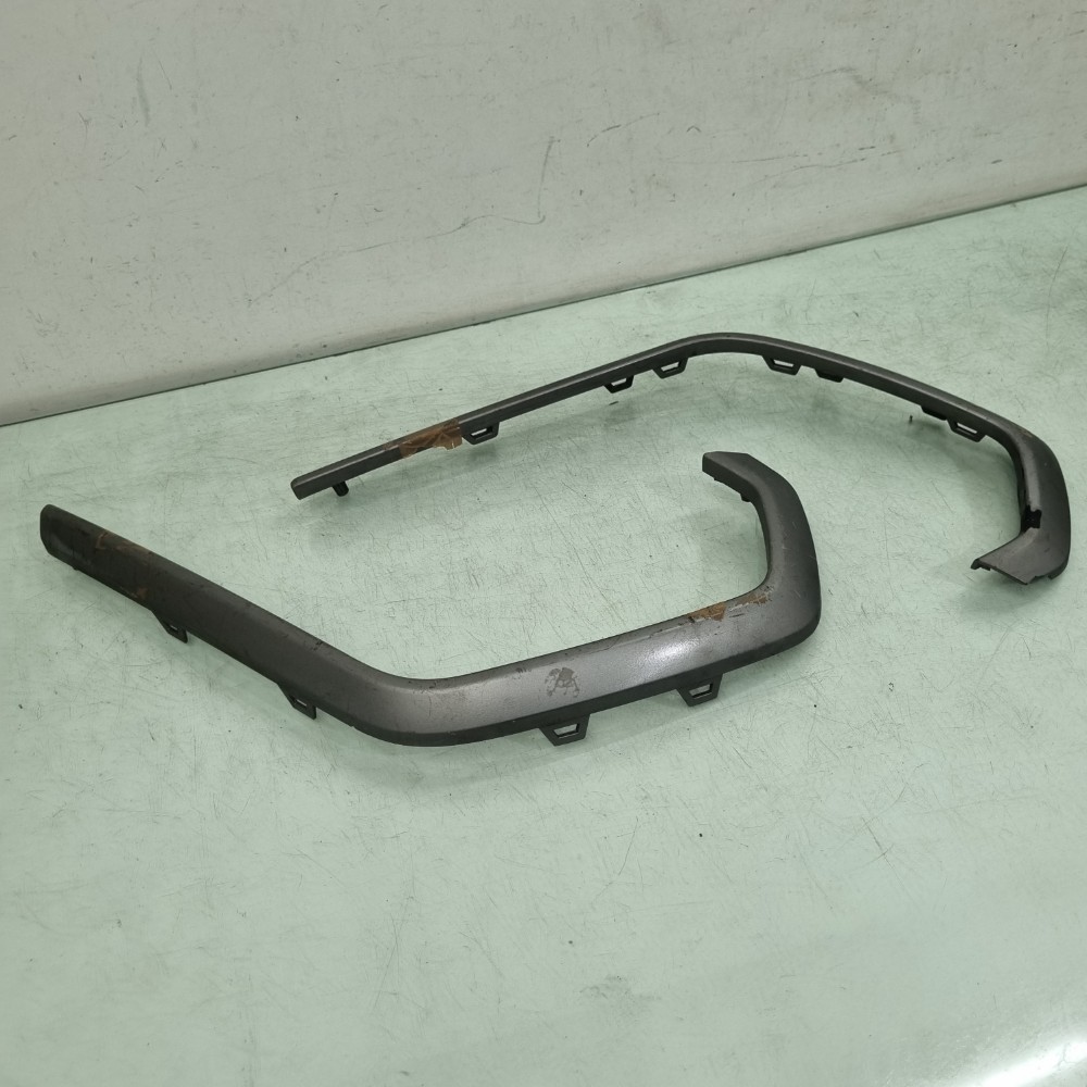 Par De Frisos Da Grade Hyundai Hb20x 2016/2017 Recuperado 3