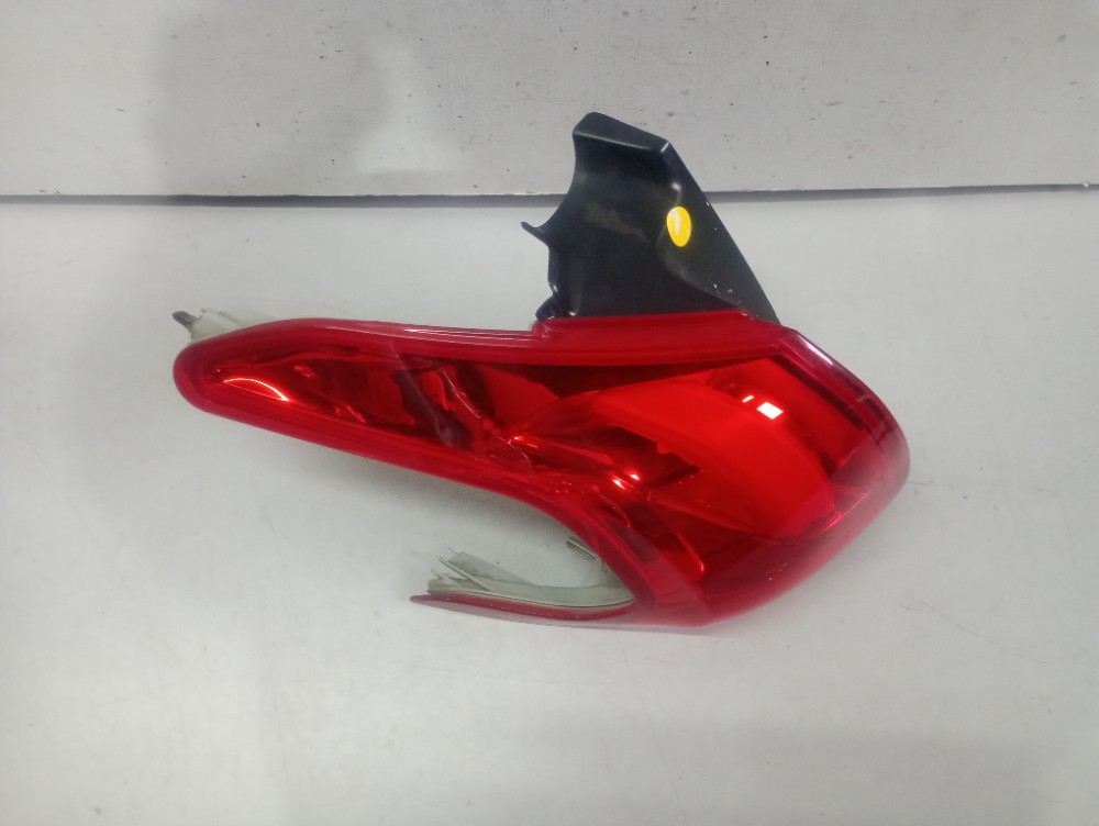 Lanterna Esquerda Peugeot 2008 2016/2021 Recuperada 2