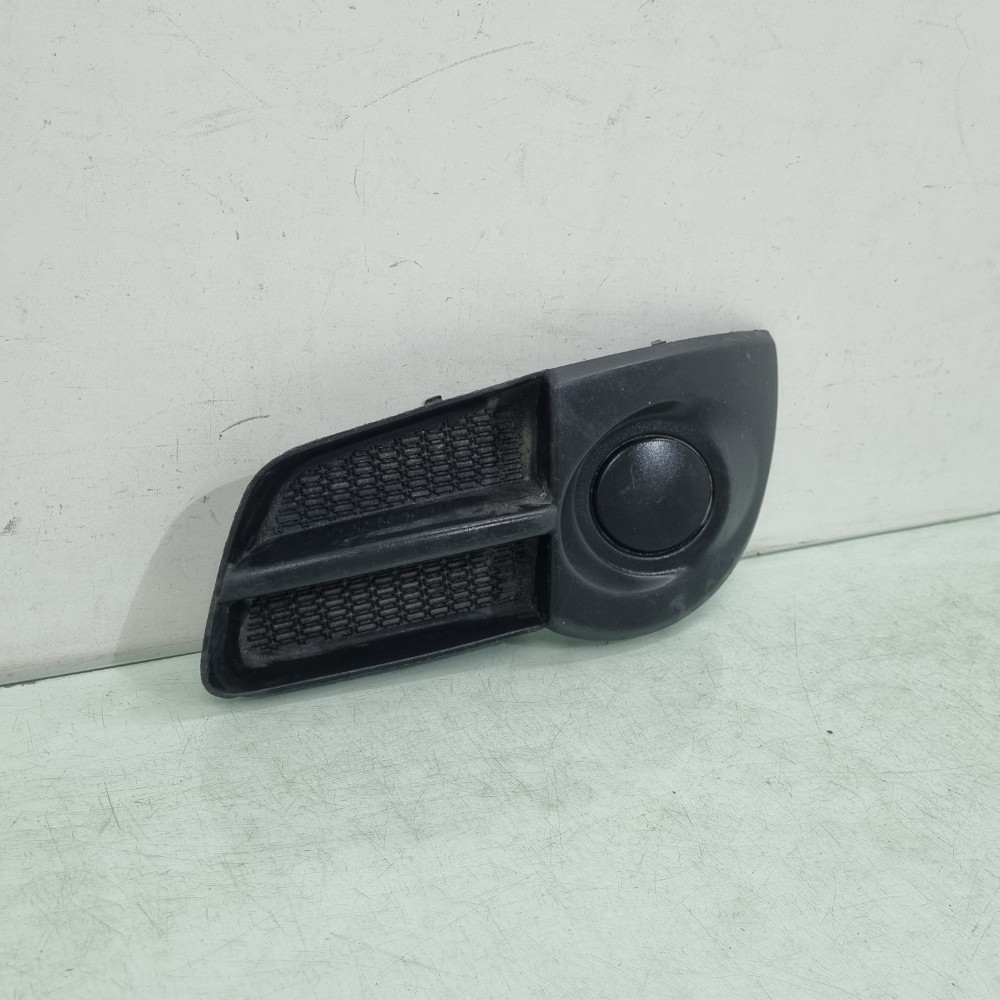 Moldura Do Cibié Esquerda Chevrolet Montana 2015/2019 Rec 2