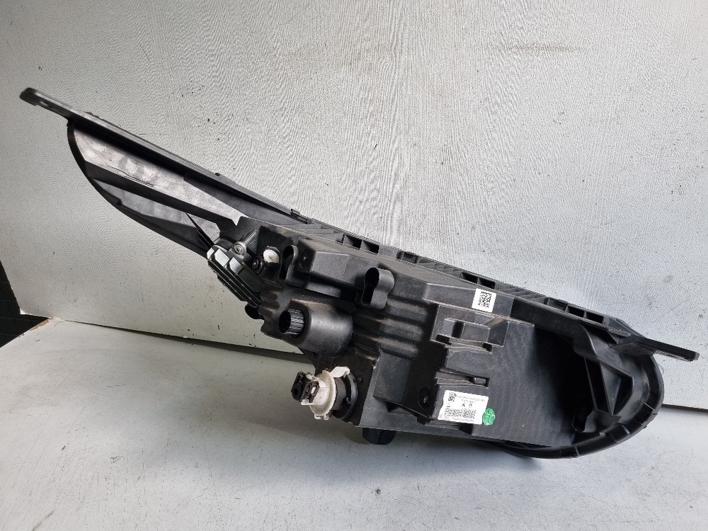 Farol Esquerdo Full Led Fiat Strada 2020/2025 Recuperado 4