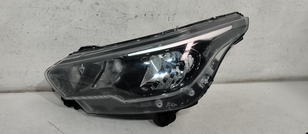 Farol Esquerdo Sem Led Fiat Argo 2017/2023 2