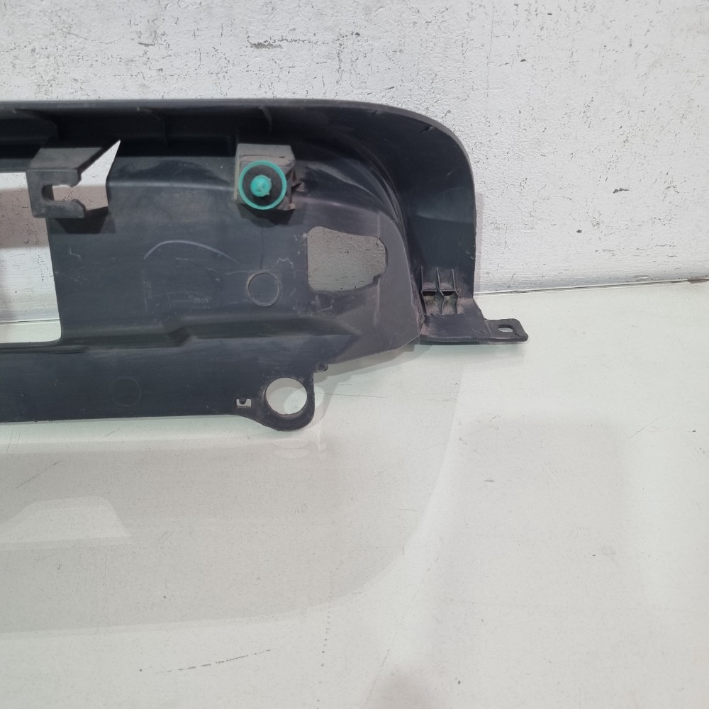 Moldura Lanterna Esquerda Fiat Fiorino Modelos 2014/2023 Cinza 8