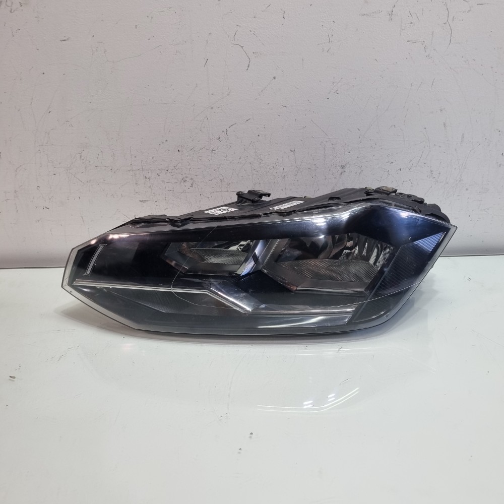Farol Esquerdo Friso Cromado Volkswagen Polo 2017/2022 Esquerdo/motorista 1