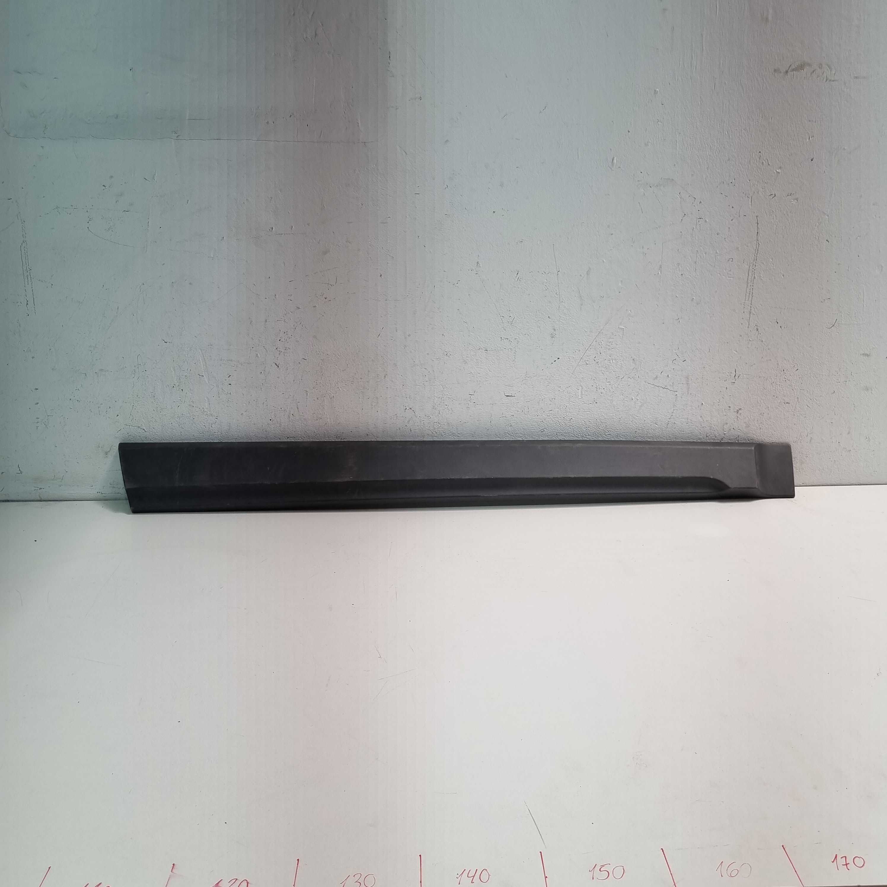 Friso Da Porta Tras Direita Fiat Strada Adventure 2012/2015 Preto 1