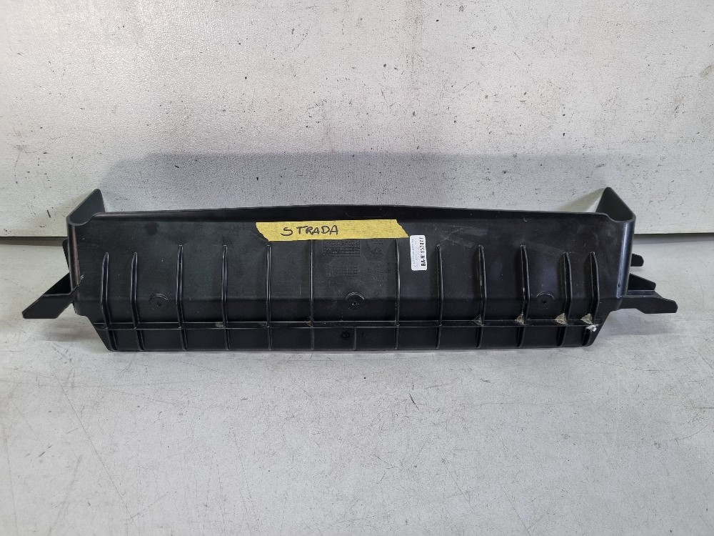 Defletor Inferior Do Radiador Fiat Strada 2020/2024 Usado 2