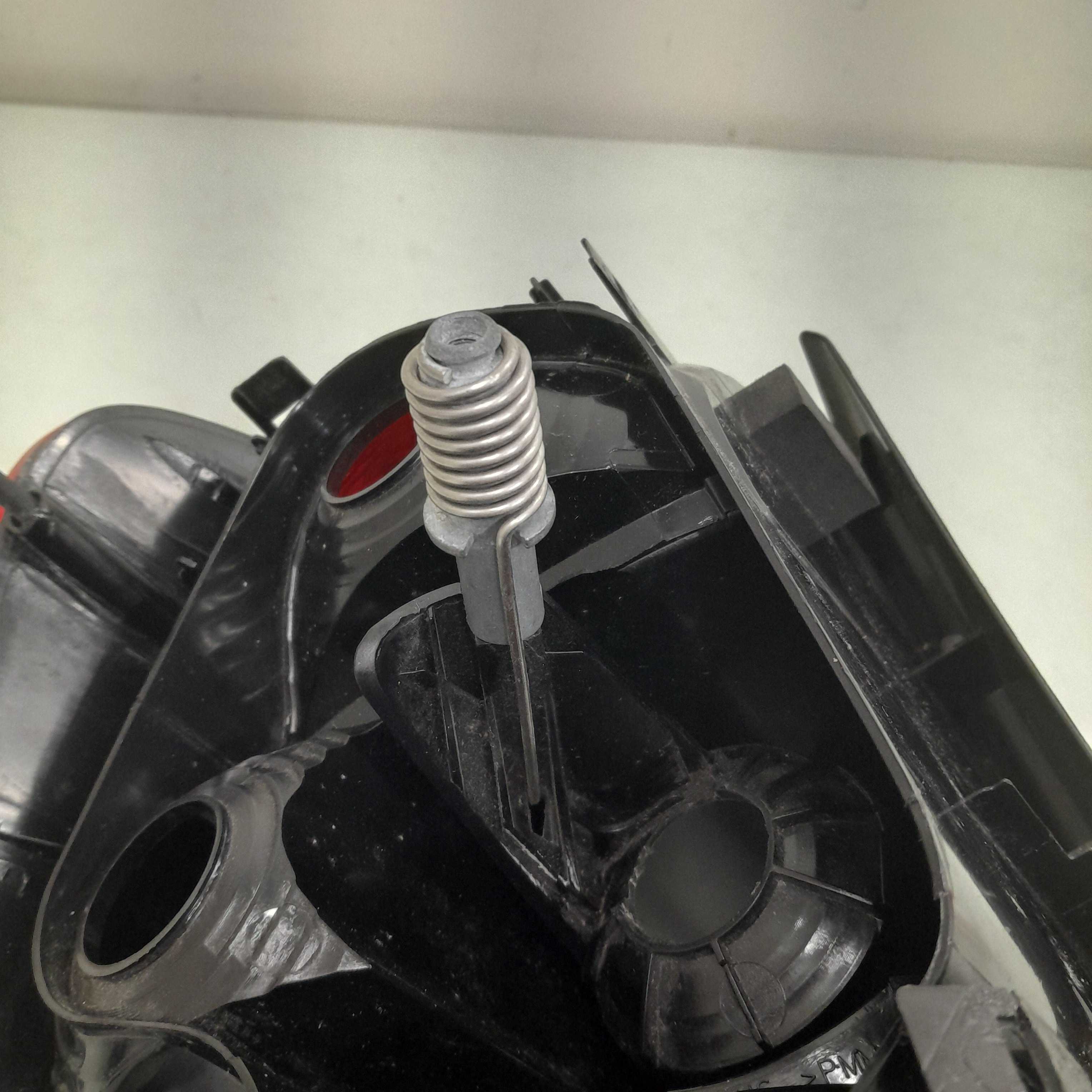 Lanterna Do Lado Direito Volkswagen Fox Modelos 2004/2010 4