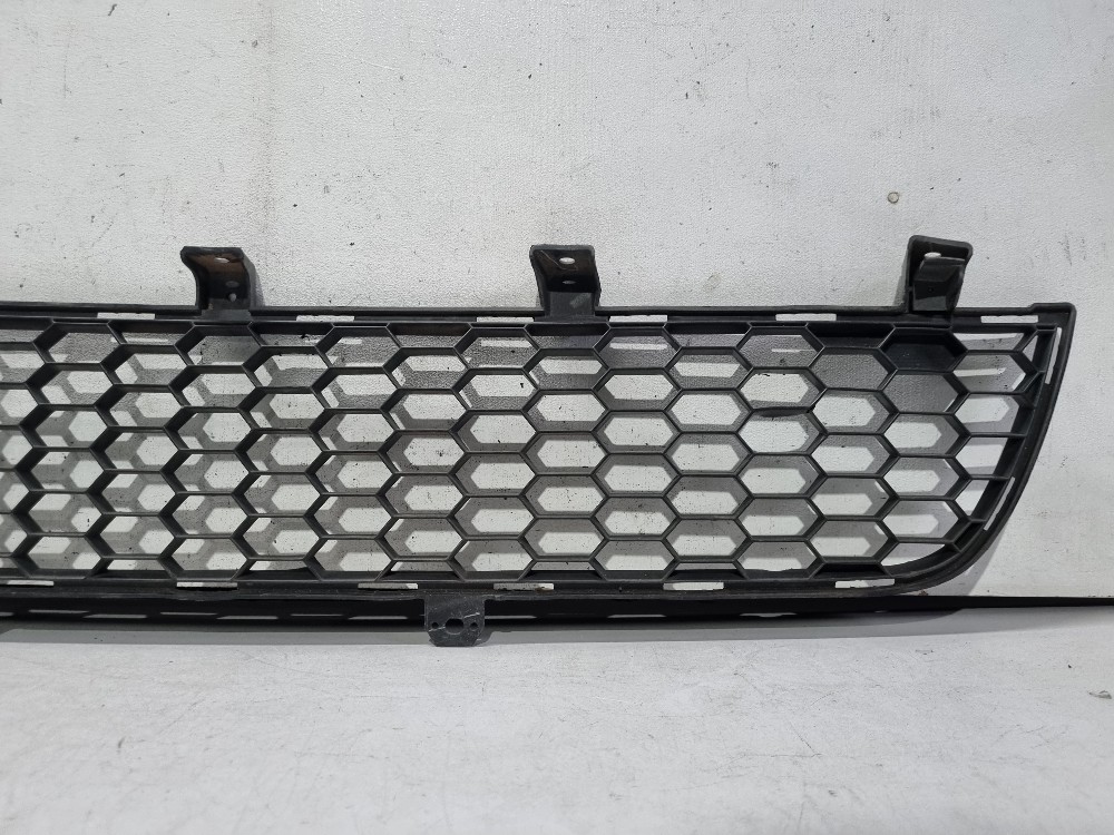 Grade Inf. P.choque Diant. L200 Triton 2012/2015 Semi-novo. 5