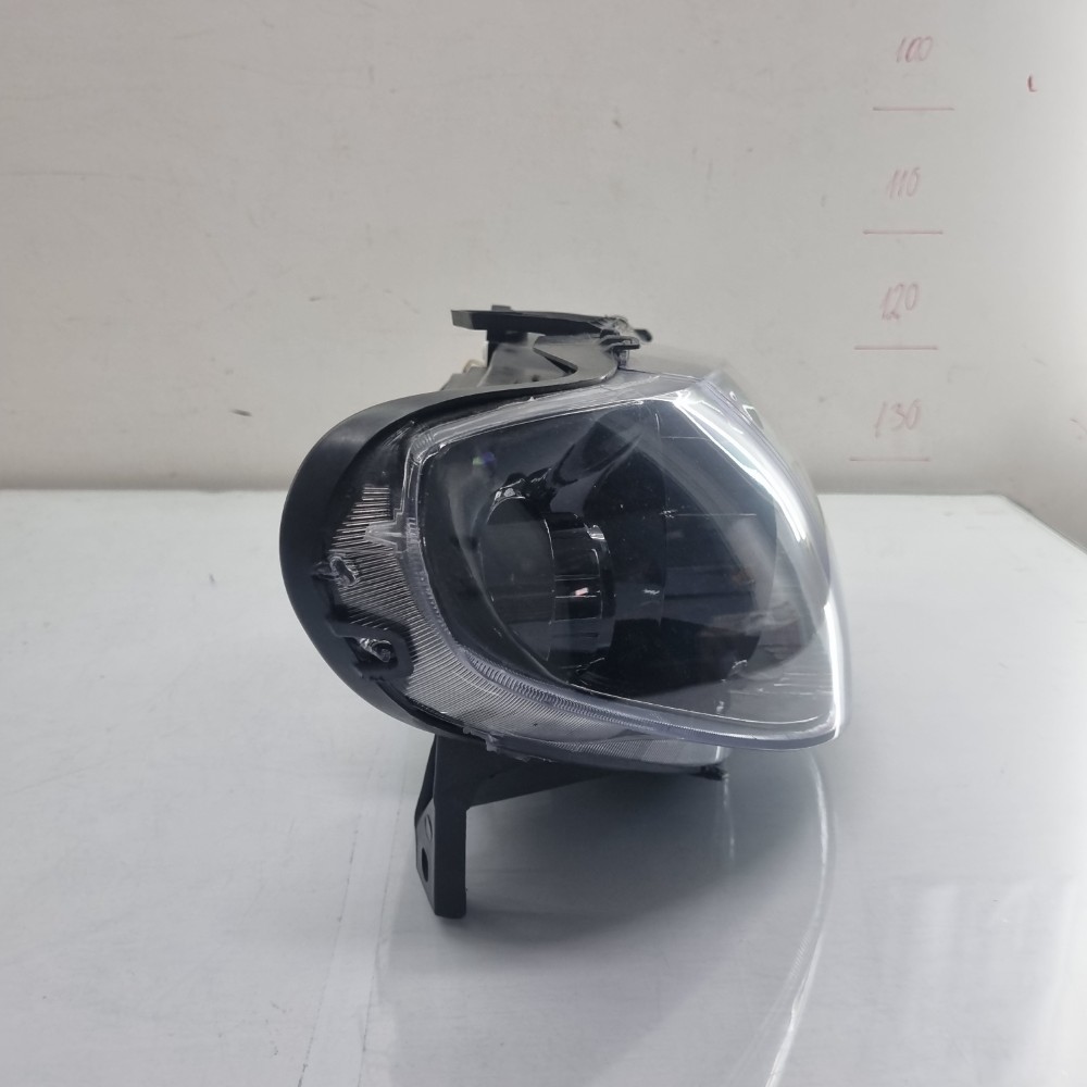 Farol Direito Fiat Palio/siena/strada Modelos 2004/2017 Direito/passageiro 4